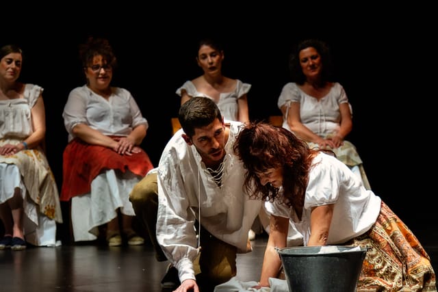 Foto 2 de la obra Fuenteovejuna